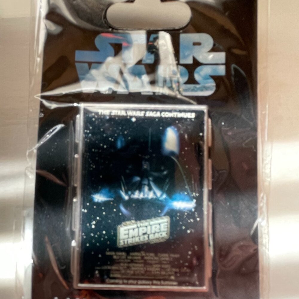 BRAND NEW DISNEY STAR WARS MOVIE POSTER PIN